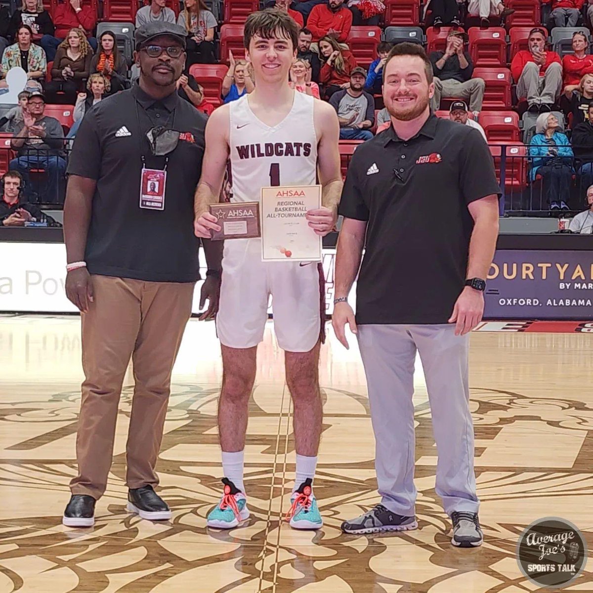 Regional Champs <a href="/SRHSvbasketball/">SRHS VARSITY BASKETBALL</a> and <a href="/jstclair2023/">Jacob St.Clair</a> as the Regional MVP with 33pts