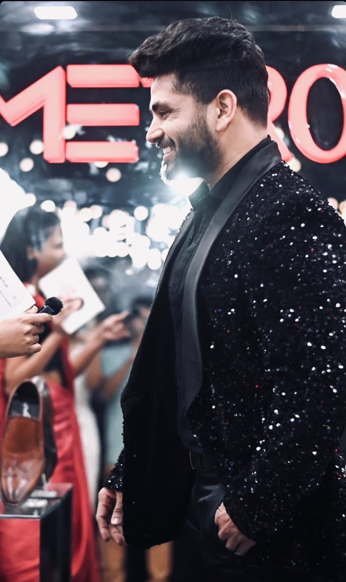 medico_sane's tweet photo. Vo ek star nhi, duniya hai humari. ✨

@ShivThakare9 || #ShivThakare 
#BiggBoss #BB16 https://t.co/VGRHDDqKql