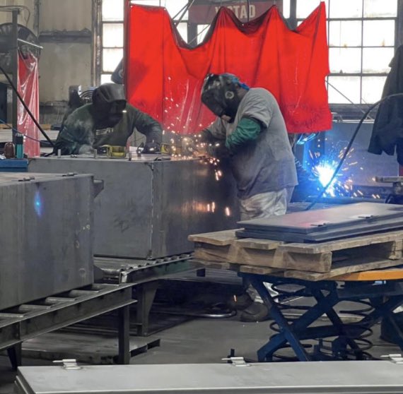 LPSolutionsInc's tweet photo. Made in the USA - Industrial cabinets. Just another solution in our provider portfolio. https://t.co/k8oN9wUdTK