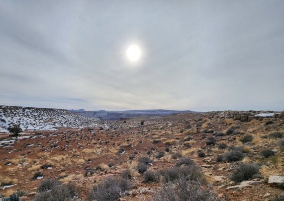 North_Wash's tweet photo. Spectacular vistas while hiking this weekend. Holy beans, this country is beautiful. #canyonlands #canyonlandsutah #canyonlandcountry https://t.co/jb2VLESuOC