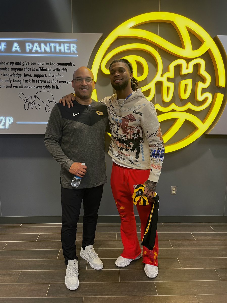 Milan Brown tweet media