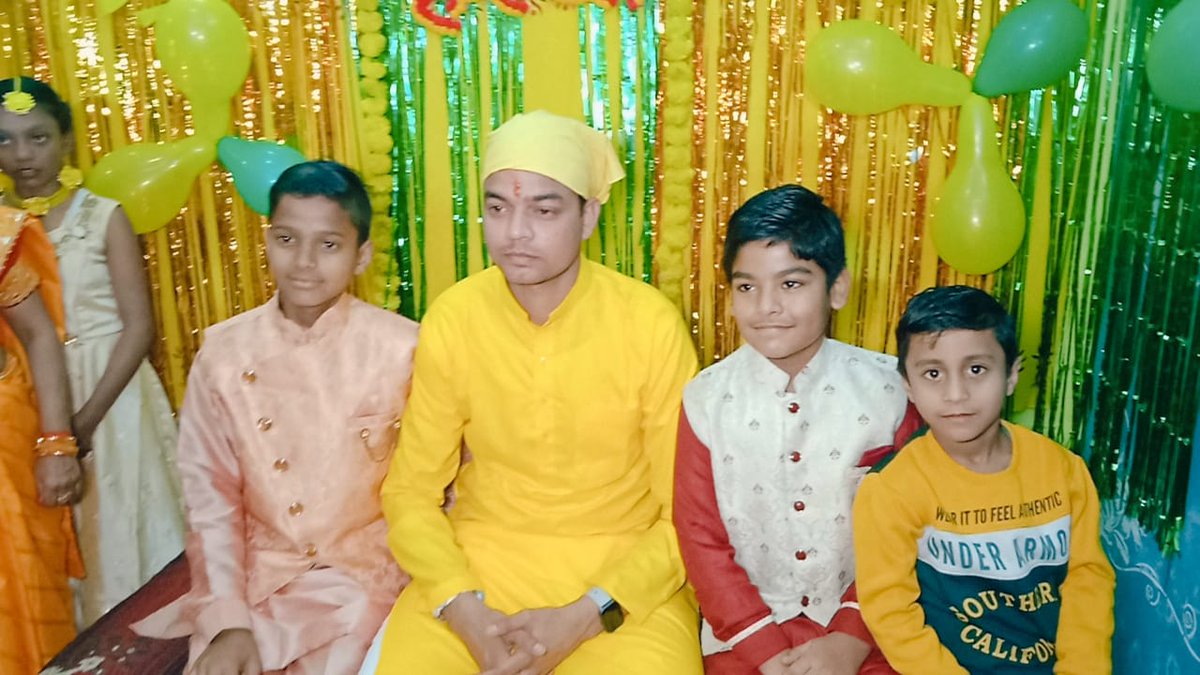 DevBhar60244700's tweet photo. Happy haldhi ❤️❤️😎😎 https://t.co/zYVcrTeyWA