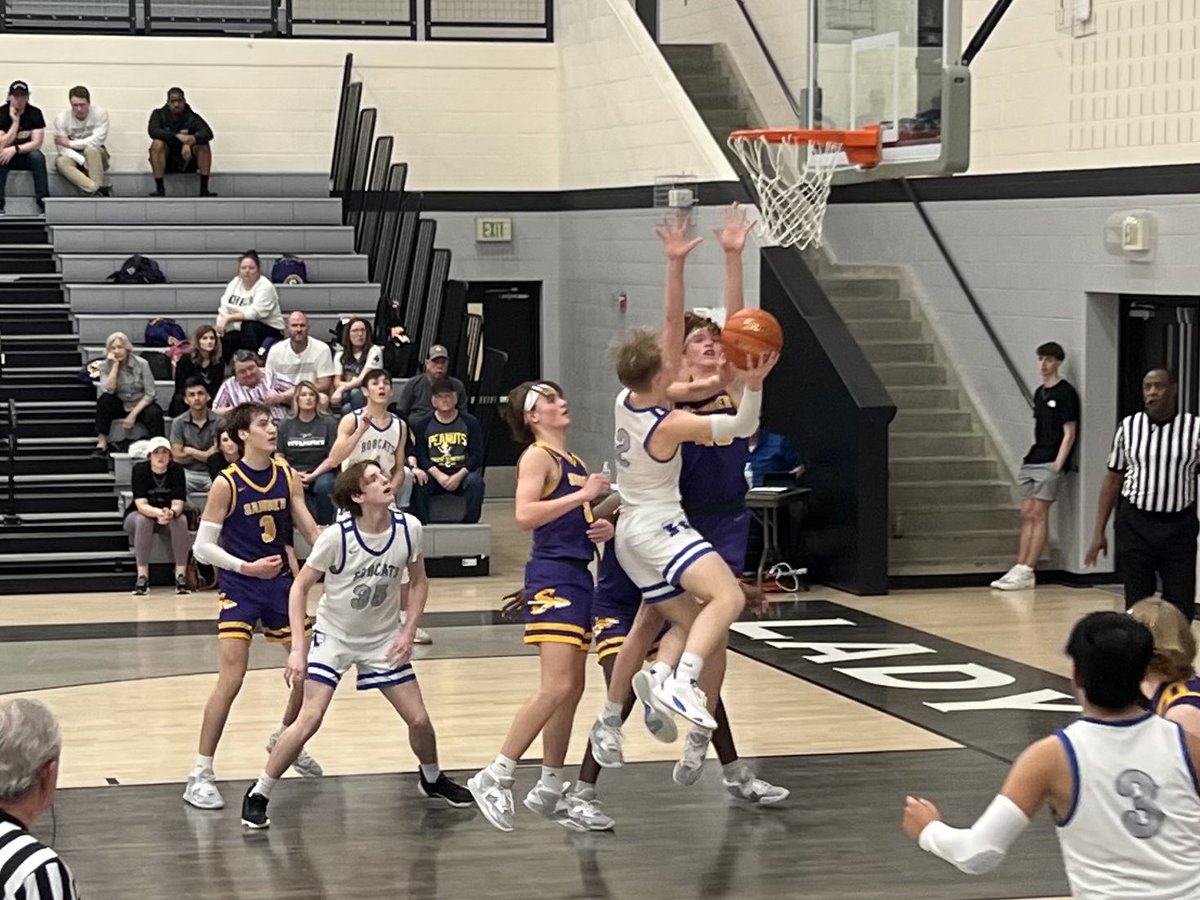 Final:
Krum Bobcats 57
Sanger Indians 40
#bidistrictchampionship #movingon #earnit #excellence 🏀