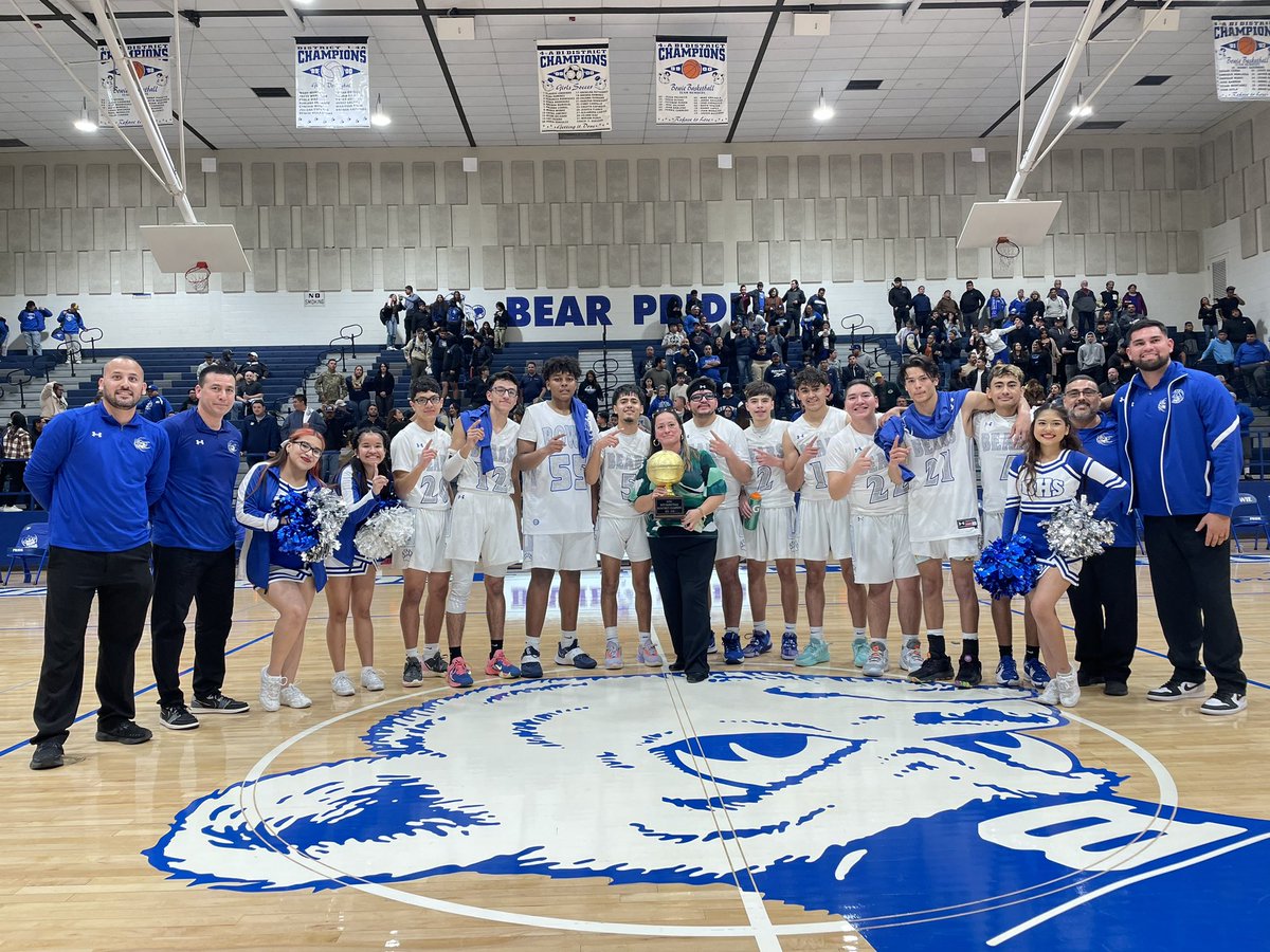 celestecjacquez's tweet photo. CONGRATULATIONS TO @BEARSBBALL2122 FOR WINNING TONIGHT BI-DISTRICT CHAMPION GAME!!!!! 64-52 💙🐻💙 @BowieHS_EPISD @ELPASO_ISD @rgandarilla99 @corina_favela @martypoza https://t.co/ZJUo49r8Ex