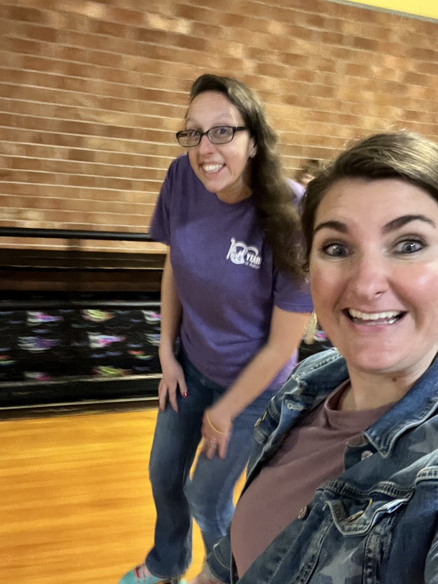 Mrs_Clark_'s tweet photo. Made some core memories tonight at AWE’s skate night!! 🛼❤️ @AweEagles https://t.co/WYsWldRDdC
