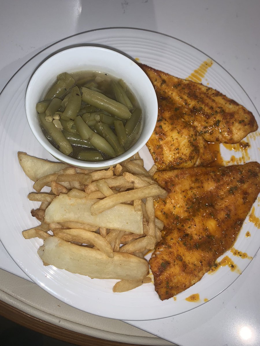 Nashville hot flounder with butter/olive oil and Irish butter. Served with red wine vinegar and ground pepper and French fry medley.  #Nashville #nashvillehot #flounder #dinner #cook #cooking #dinner #fish