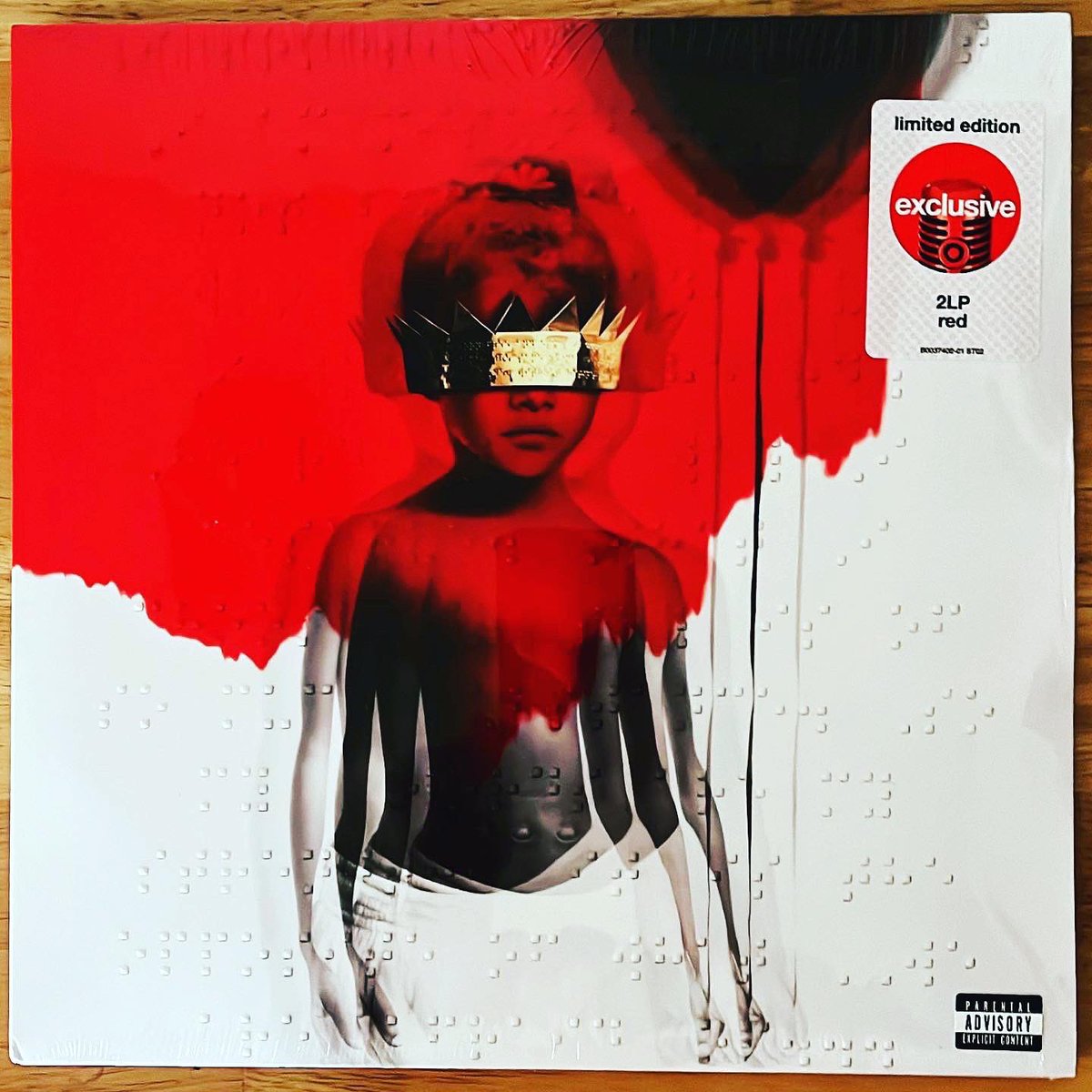 BionicJen77's tweet image. 🔥😱Adding @rihanna ‘s 8th album “Anti” Target Exclusive Red vinyl to my vinyl collection! 
#Rihanna #targetExclusive #redvinyl #vinyl #vinyladdict #RIHANNANAVY #rihannareturns #anti