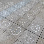 猫の日に出現した日暮里駅の「にゃっぽり」222匹。職員たちの手書きだった!？