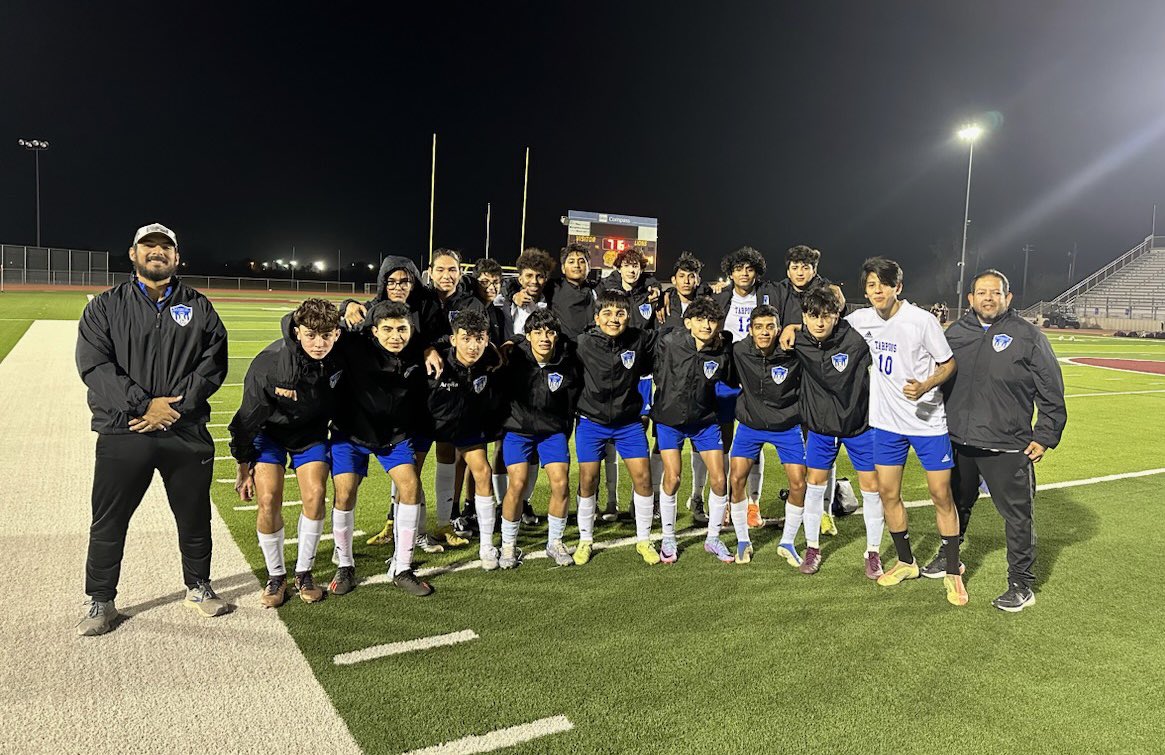 ⚽️PIHS Mighty Tarpons Soccer⚽️

The Boys Varsity Soccer Team played a great game and won 1-0 against La Feria this evening. Way to go Mighty Tarpons!