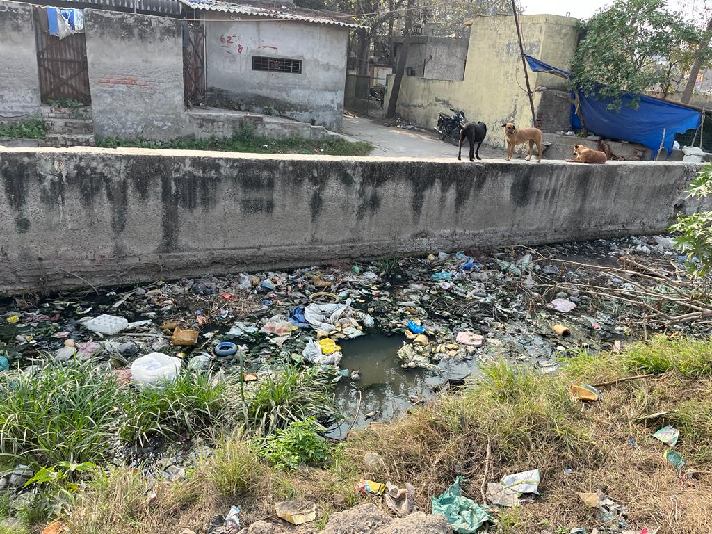 Lakhanpal1Cm's tweet image. #BDAF will start organizing "Environmental Prabhaat Pheries" &amp;amp; "Jagoes" as #NightOperations along Buddha Darya to spread awareness and contain Pollution and Exploitation of Buddha Darya. #StopPollutingBuddhaDarya #SaveSatluj #FreedomFromPollution #FreedomFromCancer #SavePunjab