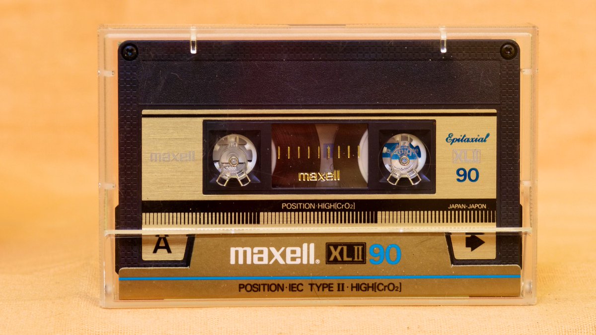 MaxellCorp's tweet photo. I can hear all the memories ❤️ https://t.co/mCXt1pLmuQ