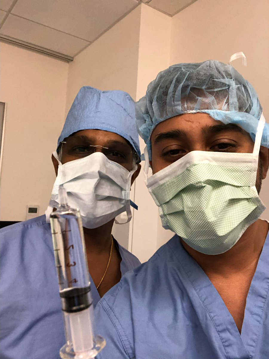 KalagaraHari's tweet image. #regionalanesthesia 
Guess what are we doing👇? 
Saline for every block ..@jeffgadsden  
Anyone thinks #PVB is hard and tough…..did 2 level #UGRA PVB with 0.3ml saline with my fellow!  
❤️ teaching the best blocks  ✅✅
@ASRA_Society @MayoAnesthesia @mayojaxanes @KishanPatelMD