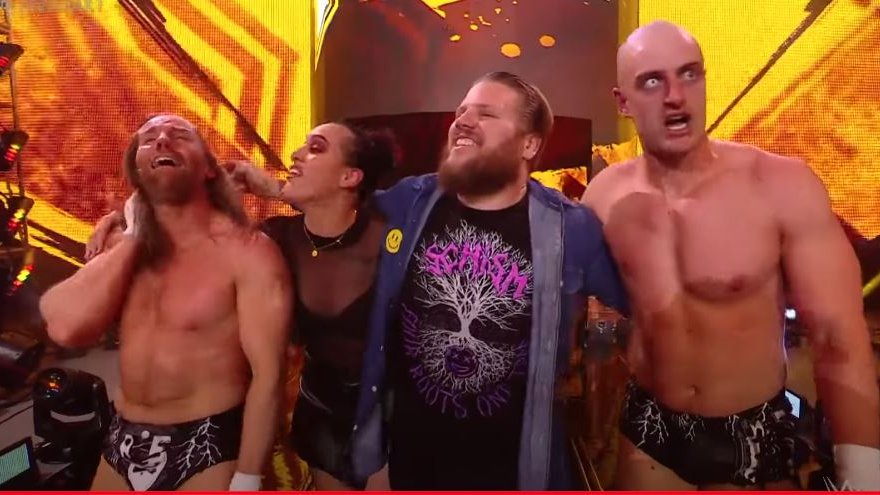 NotJoeGacy's tweet image. We are a family
We are The Schism 🙃🙂✌✌✌✌