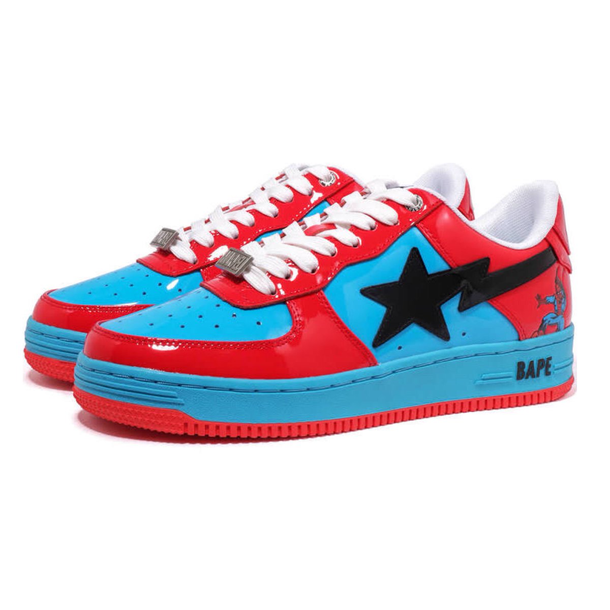 SoleFeenX's tweet image. According to Bape’s lawyers in 2009, Nike offered Bape a licensing agreement for Bape Sta 

#Bape #Nike #BapeSta