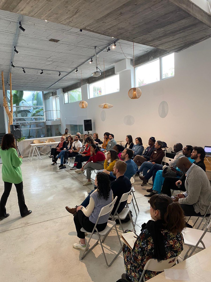 Comenzamos el evento #diversidadymigracionAshoka, donde dialogamos sobre las oportunidades para las personas de origen migrante y comunidades poco representadas en la #innovaciónsocial.
