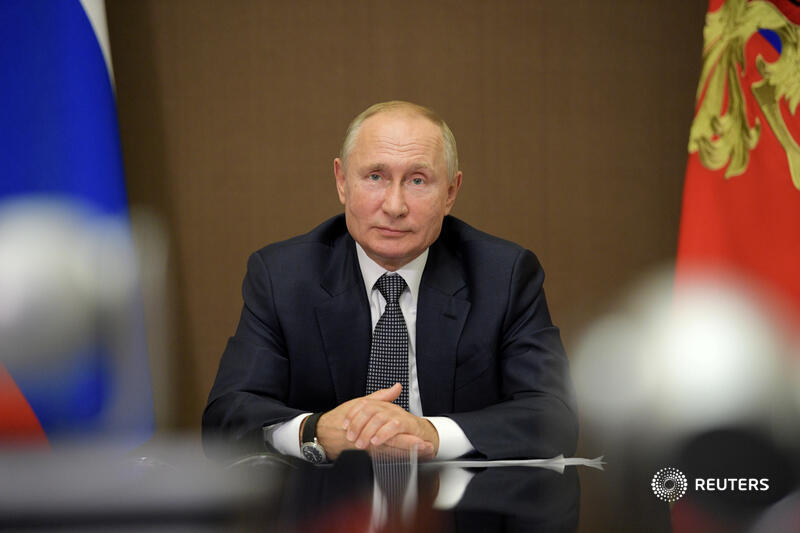 Reuters's tweet photo. President Vladimir Putin revoked a 2012 decree that in part underpinned Moldova's sovereignty in resolving the future of the Transdniestria region - a Moscow-backed separatist region which borders Ukraine and where Russia keeps troops https://t.co/WHqlRKUfB3 1/5 https://t.co/kYsiyv8j6D