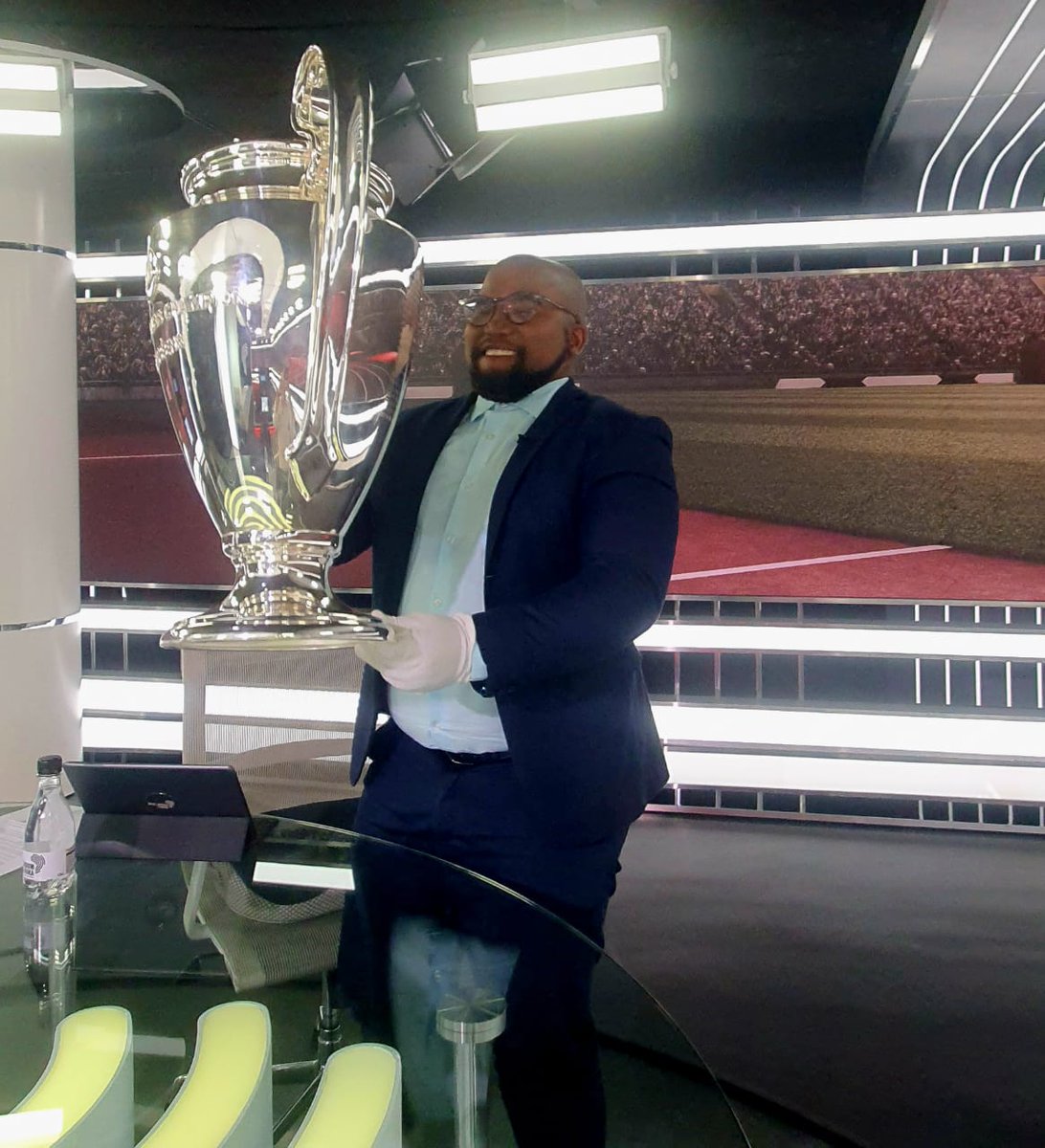 Who knew the news could be so vibey? Thanks to <a href="/Benji_Sports/">Benjamin Leshoro</a> and the <a href="/Newzroom405/">Newzroom Afrika</a> peeps for having such fun with <a href="/SuperSportTV/">SuperSport 🏆</a> and the UEFA Champions League trophy, which popped in for a visit #winning #ChampionsLeague #SupertSport #SSFootball