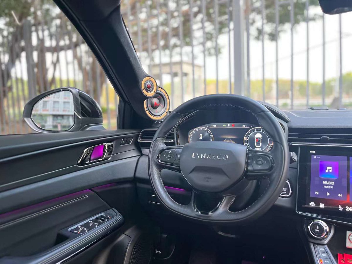 frankhasselriis's tweet photo. Goodmorning ☀️

A-pillar installation with Scan-Speak 🇩🇰Gold Series 😊

Picture is taken by Von, Moonaudio HK.

#scanspeak #goldseries #caraudio https://t.co/2KJVKxct93