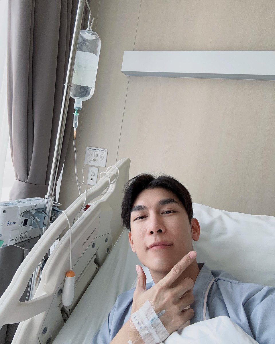 MSuppasitEU's tweet photo. Get well soon MewMew. Your health is much important for us

#MewSuppasit
#มิวศุภศิษฏ์ @Msuppasit #MewSuppasitEurope https://t.co/dMooDLngt0