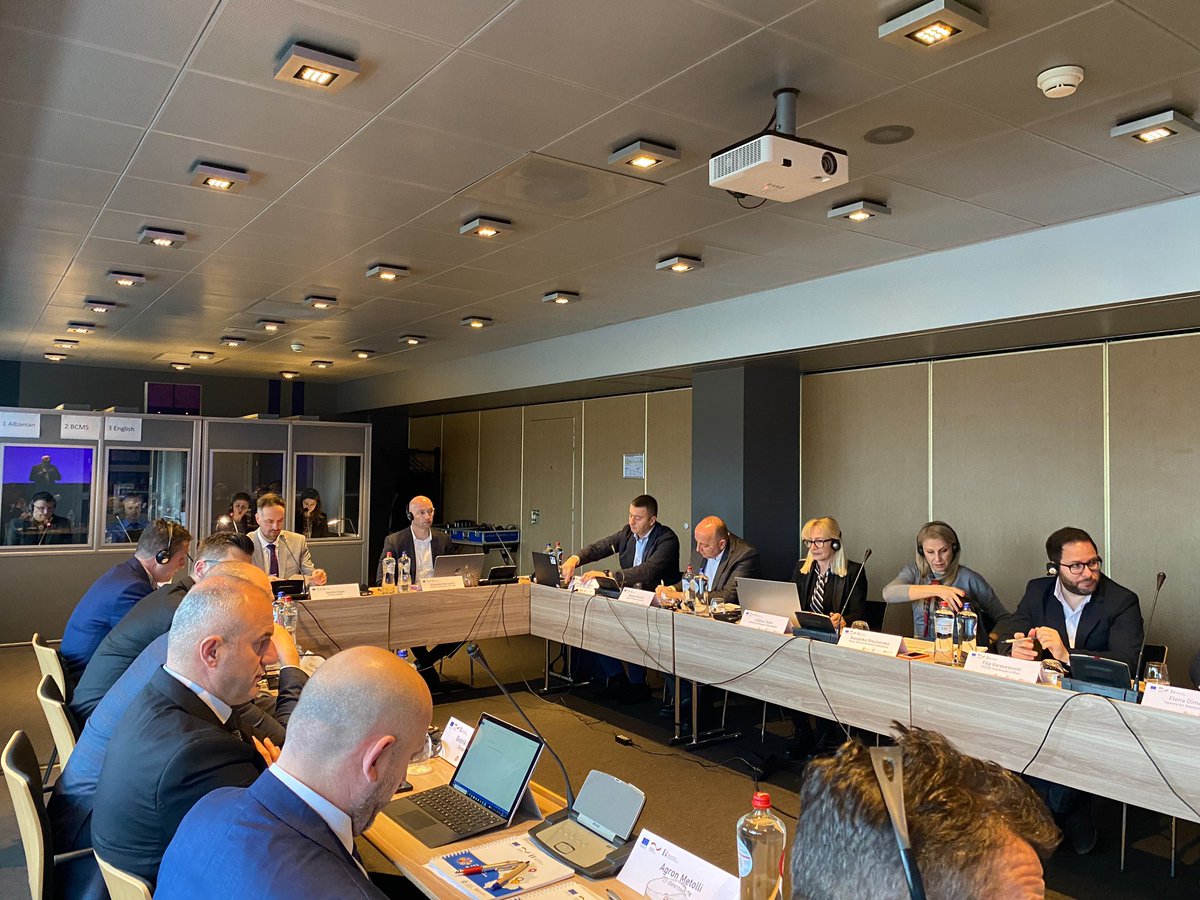 ultraoptimista's tweet photo. The first regional #WB6 workshop related to Europol’s #TESAT reporting system, organised in the #Hague (NL).
@CSCWB_IPA2019 @Europol https://t.co/1Djb4zKdHT