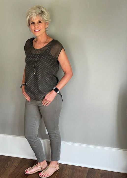 Matures_femmes's tweet photo. 😻 La beauté n'a pas d'âges !
✔ Voici Charlotte, une nouvelle femme mature qui s'est inscrite aujourd'hui !
💌 Contact 👉 https://t.co/vyE37T4Bth
#rencontre2023 #femme #mature #france #suisse #belgique #Belluci #orelsan #lyon #paris #marseille https://t.co/oGGwVGOsDc