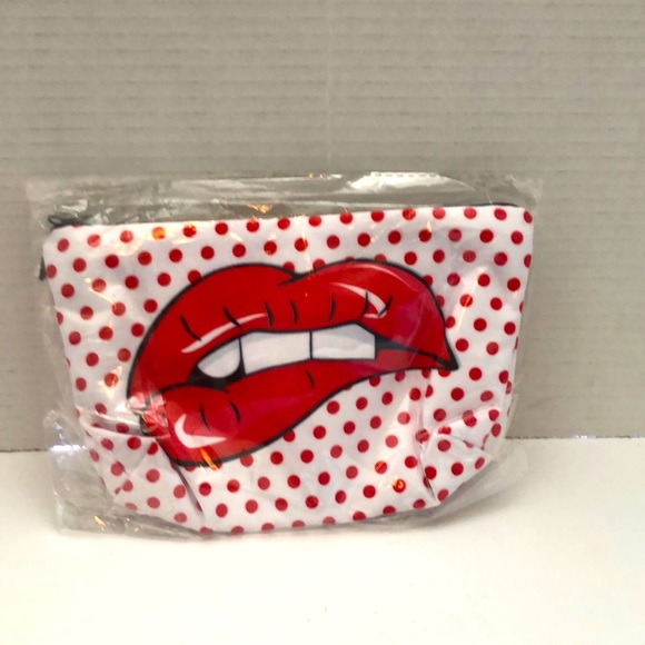 TrueReprobate's tweet image. So good I had to share! Check out all the items I'm loving on @Poshmarkapp #poshmark #fashion #style #shopmycloset: posh.mk/jyXgruqECxb