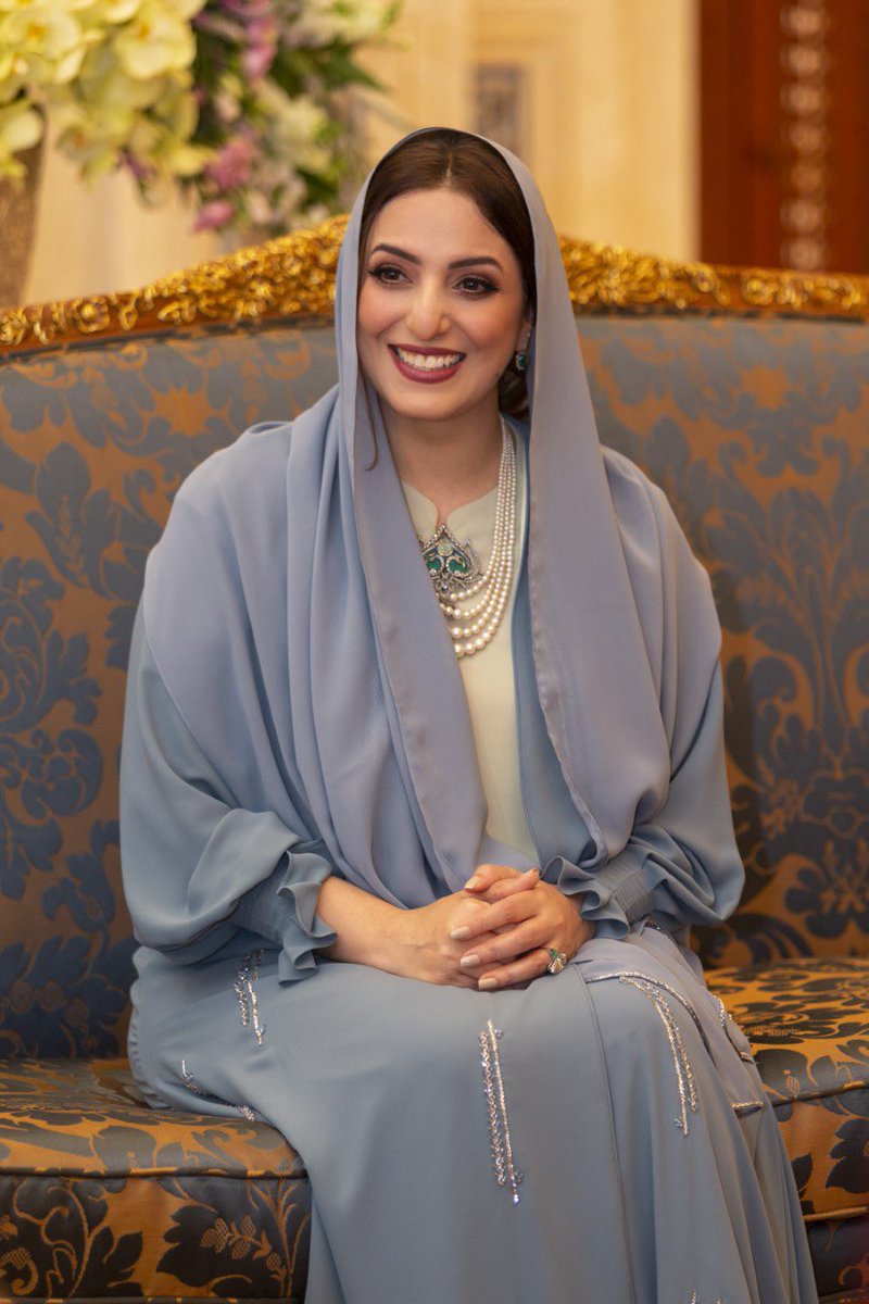 RoyalOmanFamily's tweet photo. #السّيدةُ_الجليلةُ حرمُ جلالةِ السُّلطان المعظم /حفظها الله ورعاها/ تتفضّل فتشملُ برعايتها الكريمة احتفـال شـُرطة عُمان السُّلطانية بتخريج دفعة من الشُّرطة النسائية بأكاديمية السُّلطان قابوس لعلوم الشرطة في ولاية #نزوى بمحافظة #الداخلية يوم الأحد القادم. https://t.co/Fmqu5WuhDx