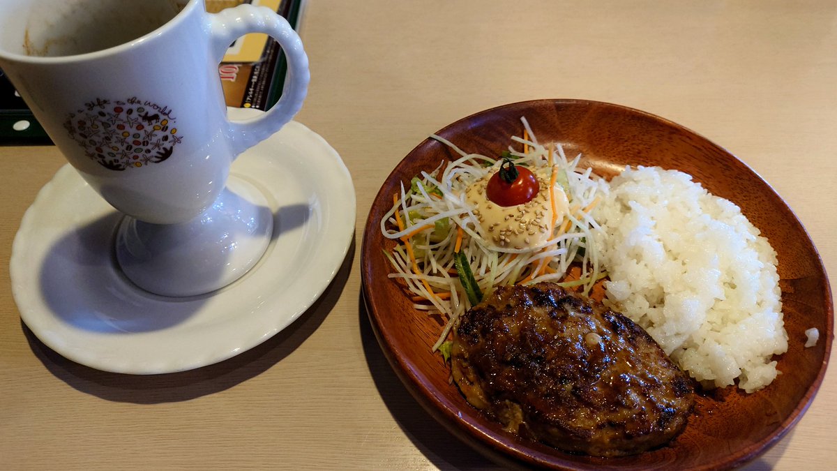 emitangotan's tweet photo. 知人に誘われて、ドンキーのモーニングへ!!!
帰り、めちゃたくさんコロッケ貰っちゃった🥰 https://t.co/PQpw55yEvG