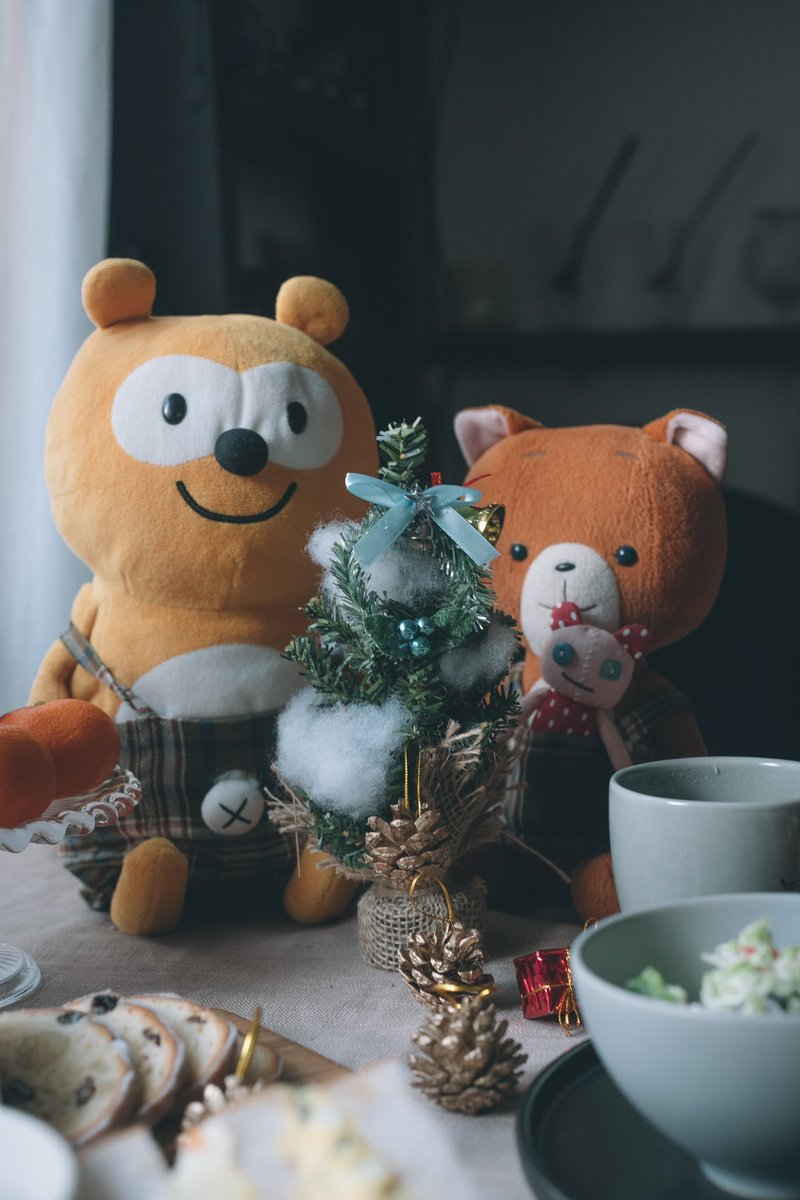 shimizu_nobu_'s tweet image. 今日は猫の日
一昨年妻がこまねこを家に招待してくれました

#猫の日
#こまねこ