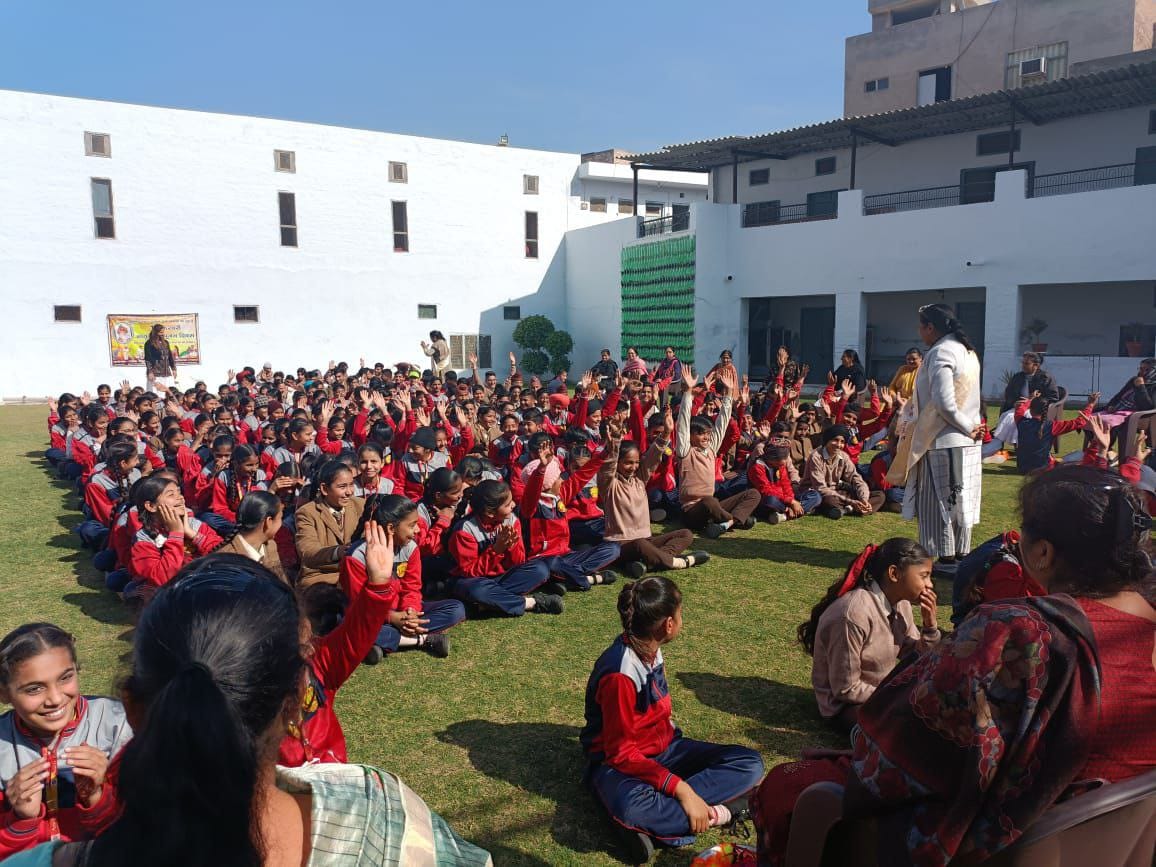 <a href="/paradkar_dipali/">Dipali Paradkar</a> #WeLovedMppd
It Was A Great Moment अभिभावकों का पूजन जब किया बच्चों ने, देश ही नही विदेशों तक मे अभिभावकों के पूजन आयोजन हुए इसमे गीता भागवत सत्संग व मातृ पितृ पूजन प्रोग्राम भी हुए
Thanks To Asharamji Bapu For HIS
Wonderful Initiative MPPD