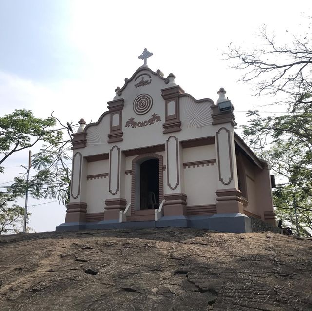 EdasseryManu's tweet photo. The pilgrimage to Malayattoor Kurishumudy, one of the 11 international pilgrimage centers in the world, has begun.#PancakeDay #AshWednesday #Kerala #CatholicChurch #StThomas #UkraineRussianWar #keralatourism #VINA2023 #Putin #EintrachtNapoli #LiverpoolRealMadrid https://t.co/bOxYuEOrvV