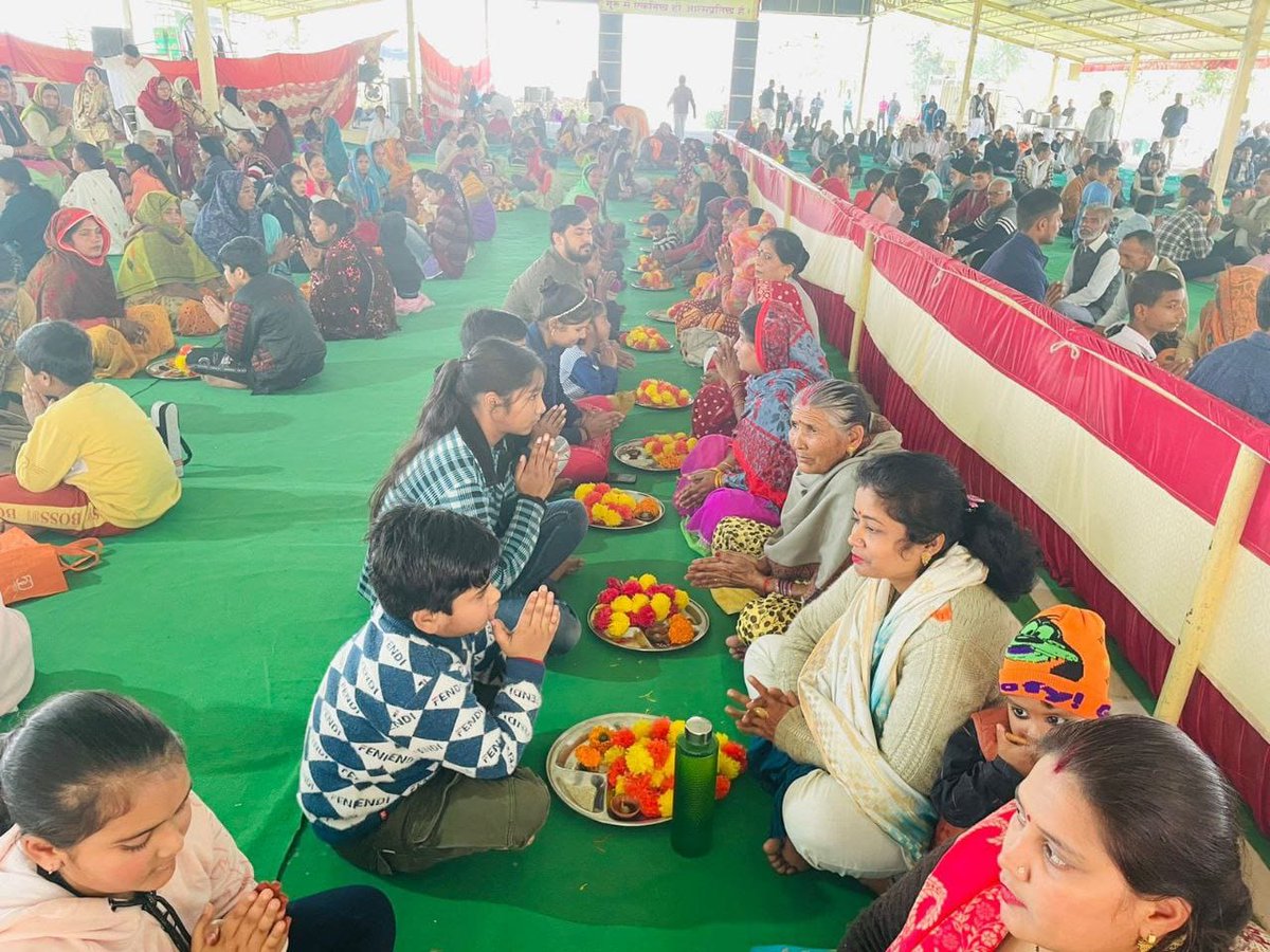 <a href="/Narayan_BadreE/">Badree Nath</a> <a href="/YssSpeaks/">Young India Speaks</a> #WeLovedMppd
It Was A Great Moment 👉 वैसे तो आजकल की जिंदगी में बच्चों के पास वक्त ही नहीं होता पेरेंट्स का हाल जाननें के लिए, लेकिन MPPD ने बच्चों को अहमियत समझा दी पेरेंट्स की और करोड़ों अभिभावक पूजे गए इस दिन
Thanks To Asharamji Bapu For Dis
Wonderful Initiative