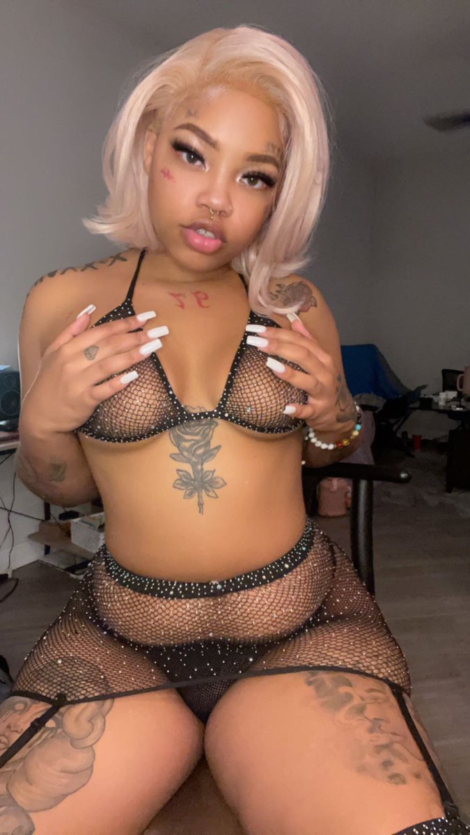 bigbabysug_'s tweet photo. I can be good or i can be bad the choice is yours 😉😏😺
😻😻😻😻😻😻😻😻😻😻😻😻😻
#ClickThatLinkInMyBio
#OnlyFans
#SubscribeNow
#JustProps https://t.co/5FG3cykUPa