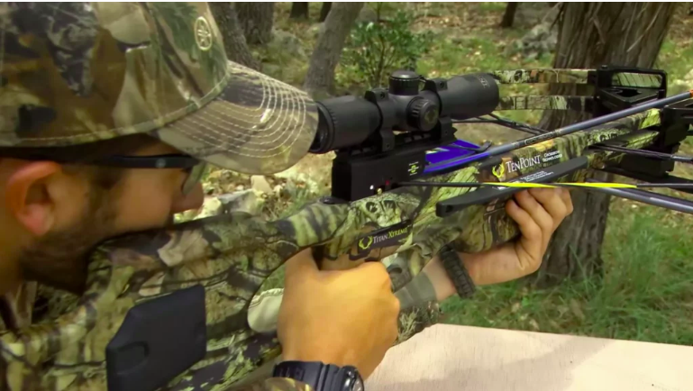 huntingarray's tweet photo. "Point Your Crossbow At A Safe Target"

 Make sure the crossbow is pointed at a safe target.

You don’t want the crossbow to fire accidentally while it’s being unloaded.

Read Here Details: https://t.co/PegBv4ECkB

#hunting #huntingdog #Hunting #Liverpool https://t.co/BOahkaPtsG