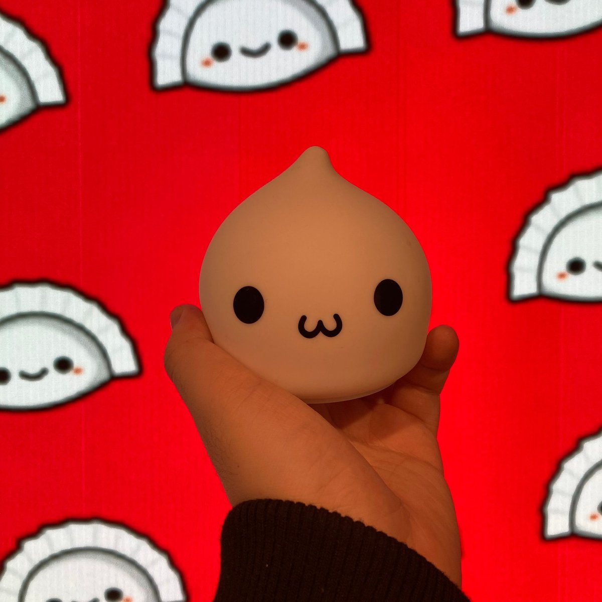 samkitkat_ tweet picture