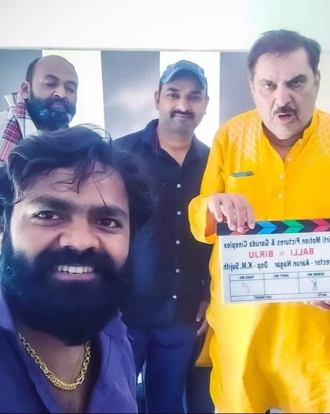 A memorable photo from the sets of my film with Raza Murad while shooting
#aarunnagar #razamurad #raviverma #mahaveerfauji #actor #Director #Twitter #Verified