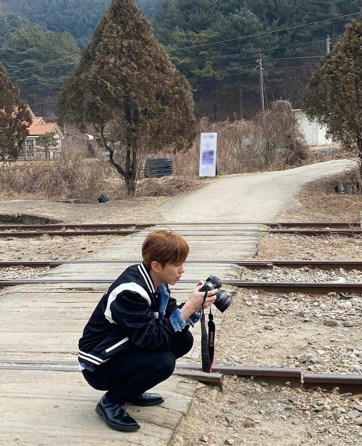 sia2397's tweet photo. 기현 남친짤 https://t.co/S2P7BDcjAF