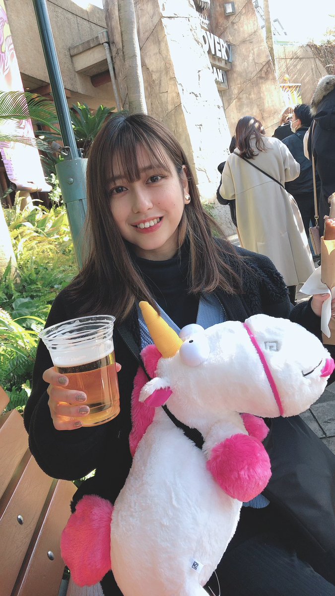 KurerapX's tweet photo. ミニオンのスペースキラー上手すぎた！
これで来週の大会は多分大丈夫笑

ユニコーンゲットしたのは嬉しいけど抱えながらのビール恥ずかしい。
星野1つも当たってないの逆にすごい。 https://t.co/ibvldSglKG