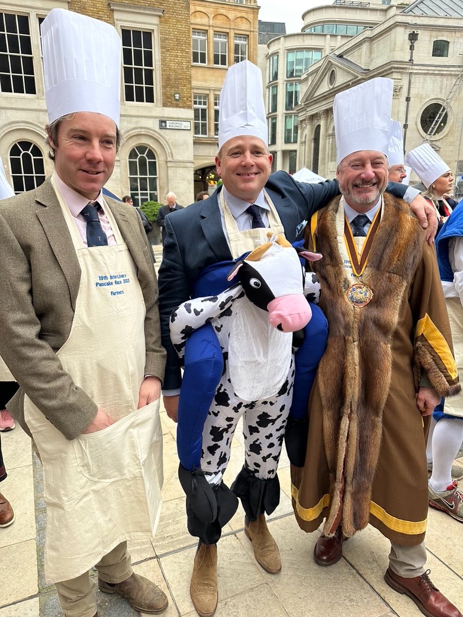 The Farmers Company (@farmerscompany) on Twitter photo The ā¦<a href="/FarmersCompany/">The Farmers Company</a>ā© team for the Inter-Livery Pancake Race in Guildhall Yard - featuring ā¦<a href="/Pxfarms/">James S. Peck</a>ā© as a cow ! The ā¦<a href="/FarmersCompany/">The Farmers Company</a>ā© team for the Inter-Livery Pancake Race in Guildhall Yard - featuring ā¦<a href="/Pxfarms/">James S. Peck</a>ā© as a cow !