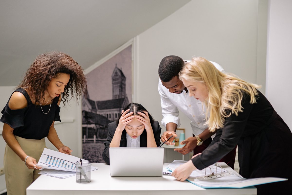PickupMediaLtd's tweet photo. Hybrid working is failing.

And it's due to poor leadership and execution – so says @Gartner_inc.

Return-to-office mandates are not the answer.

So what are the key lessons leaders can learn to improve success with hybrid working?

New for @worklife_news: https://t.co/guBGURfvmW https://t.co/jVt8PAFJFL