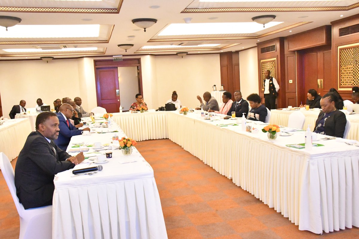 NCPD_Kenya's tweet photo. #TeenPregnancy may signal an end to a girls’ education while barring her from realizing her full potential. 

15% of teenagers aged 15-19 years have begun motherhood according to the findings of the 2022 #KDHS. This is a decline from 18% reported in 2014. https://t.co/CndYzjY4Jy