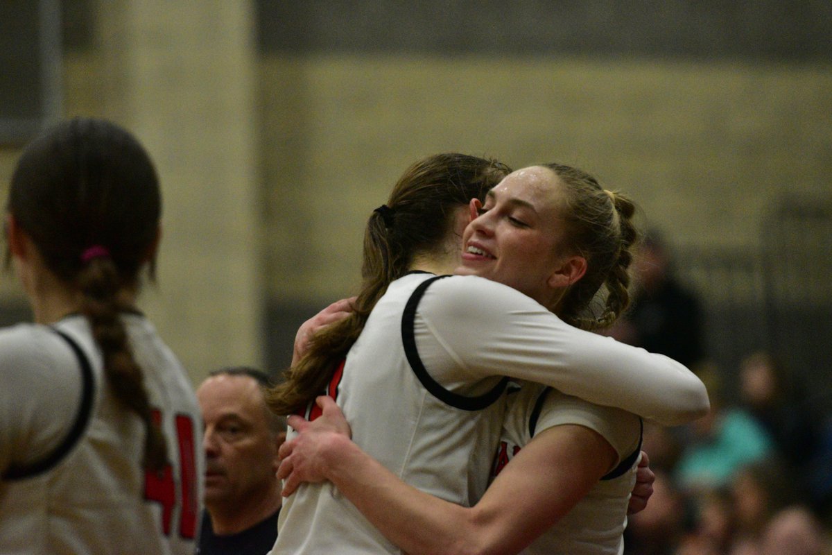 Andy Dieckhoff (@andrewdieckhoff) on Twitter photo Some shots from tonight's game, including <a href="/jazz_davidson6/">jazzy</a> (19 pts), <a href="/AveryPeterson01/">Avery Peterson</a> (10 pts), and the Senior Night honorees, <a href="/RhyanMogel/">Rhyan Mogel</a> (15 pts) and @elizabuerk (8 pts). Some shots from tonight's game, including <a href="/jazz_davidson6/">jazzy</a> (19 pts), <a href="/AveryPeterson01/">Avery Peterson</a> (10 pts), and the Senior Night honorees, <a href="/RhyanMogel/">Rhyan Mogel</a> (15 pts) and @elizabuerk (8 pts).