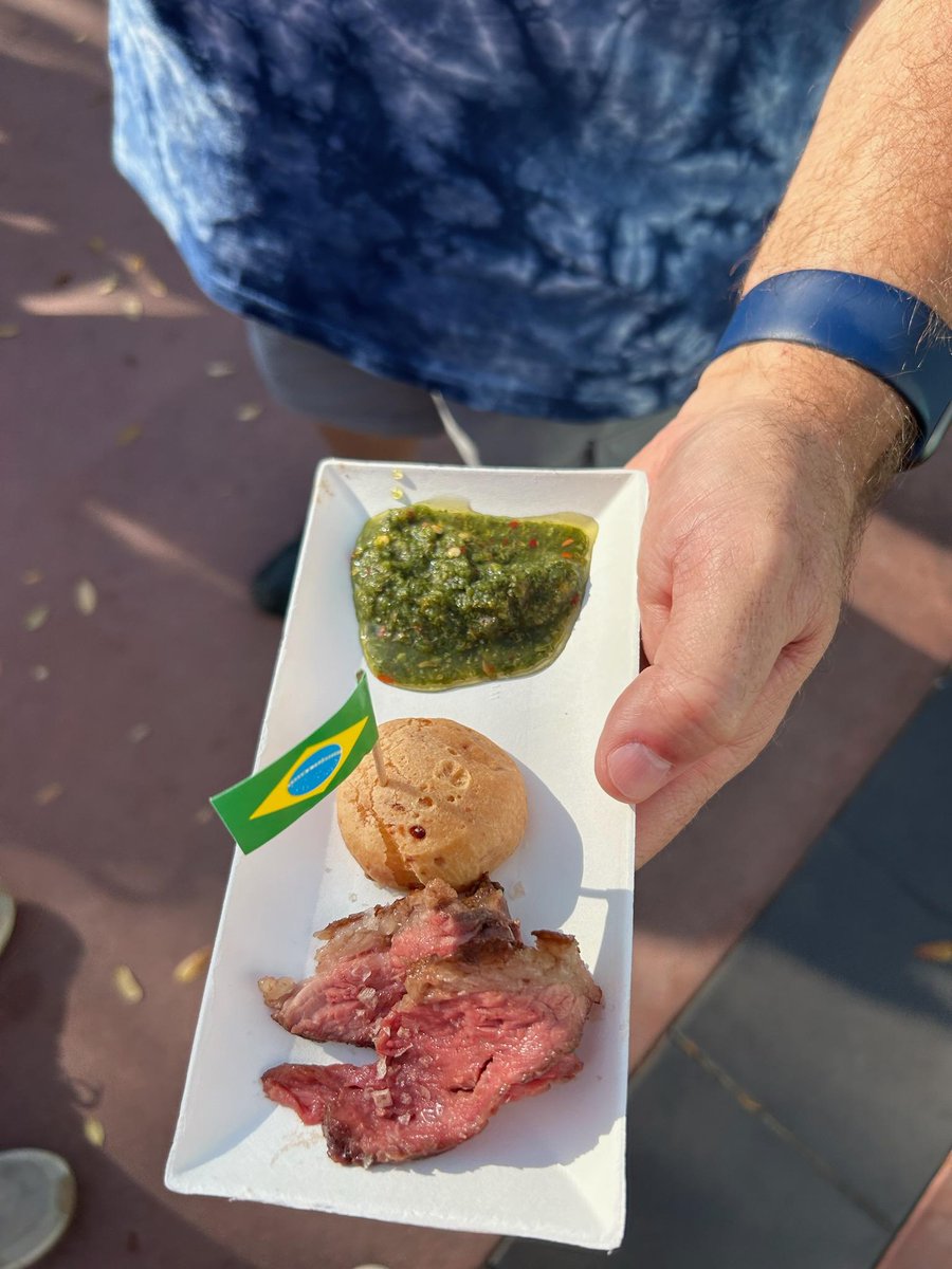 JCI_Iowa's tweet photo. @UniversalORL The Belgian Frites with andalouse sauce were awesome! The picanha skewers from Brazil were the most overpriced disappointment of two thin slices of meat. And I was the dumb one for ordering 2 at $11 each. I should have handed it back and asked for a refund. https://t.co/wQsT2g01Ew
