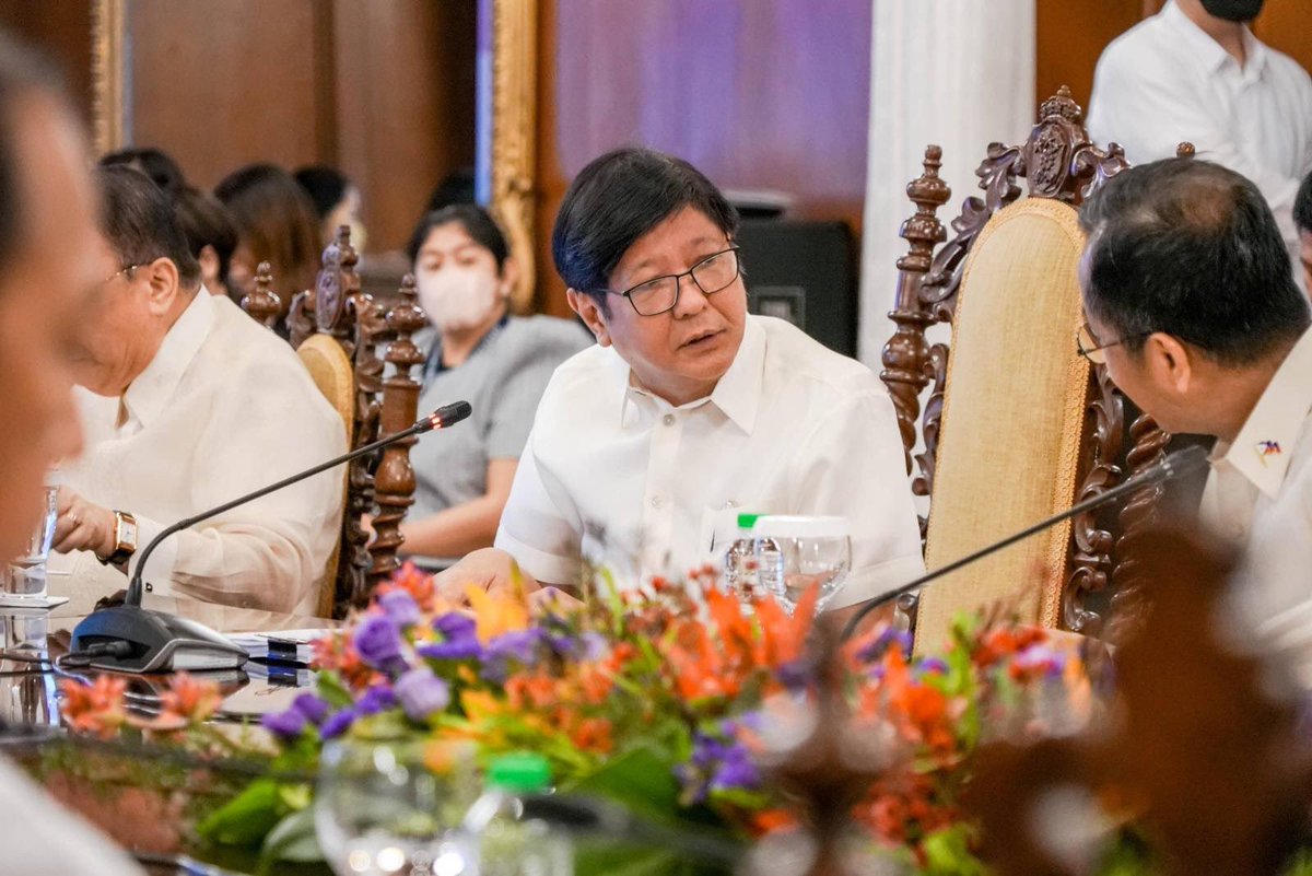 bongbongmarcos's tweet photo. Higit sa kaunlaran, isa ito sa ating mga hakbang para panatilihin ang kapayapaan at protektahan ang ating mga mamamayan. https://t.co/LSazhnkjfP