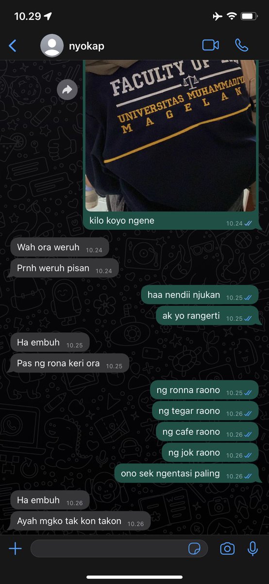ntyrbtflgrl's tweet photo. perkara baju ilang sampe dibikin sw anjrot 😭🤣 https://t.co/kMpSwqYr8P