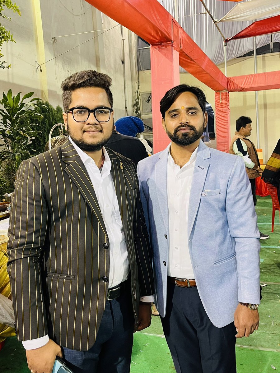 _shubhamchouhan's tweet photo. Wishing a very happy birthday to Sh. @PraveenKsharmaa Ji, Fr. Organising Secretary ABVP Madhya Bharat. 🎉

Wishing good health and new milestones with the blessings of Baba Mahakal 🙏🏻✨ https://t.co/oZboXzltbz
