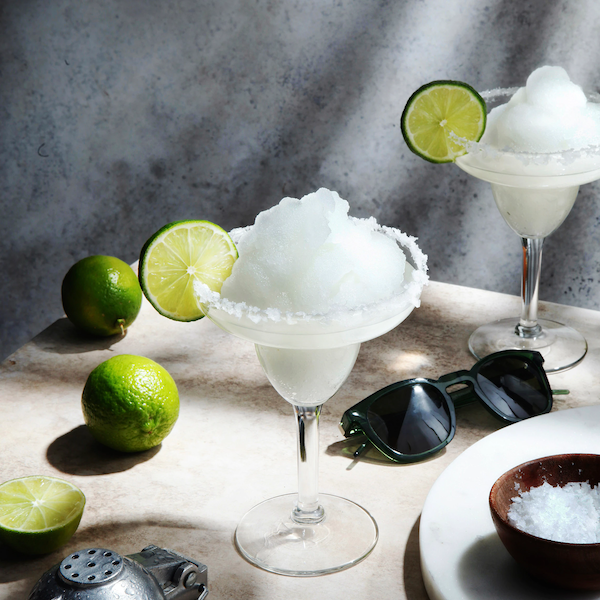 crystaldirectza's tweet photo. Hola! It's #NationalMargaritaDay so break out those blenders and grab your friends to honor the sacred tequila lime drink 🍋 

Pasabahce Enoteca Margarita Glass: https://t.co/Wk8ZC8wBmE https://t.co/YNoXrzGIS8