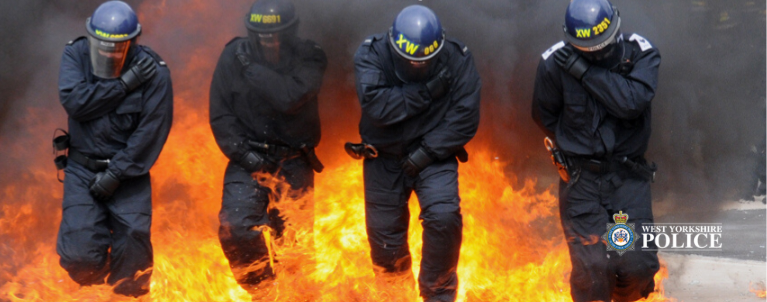 WYP_WDSpecials's tweet photo. An officer has completed his PSU 2 refresher this week. Now ready to deploy anywhere to support with any public order along with regular officers. @WYP_IFleming @WYP_Specials @WYP_SRANS_SC @WakefieldPolice #Refresher #PSU2 https://t.co/pdqNcdque5