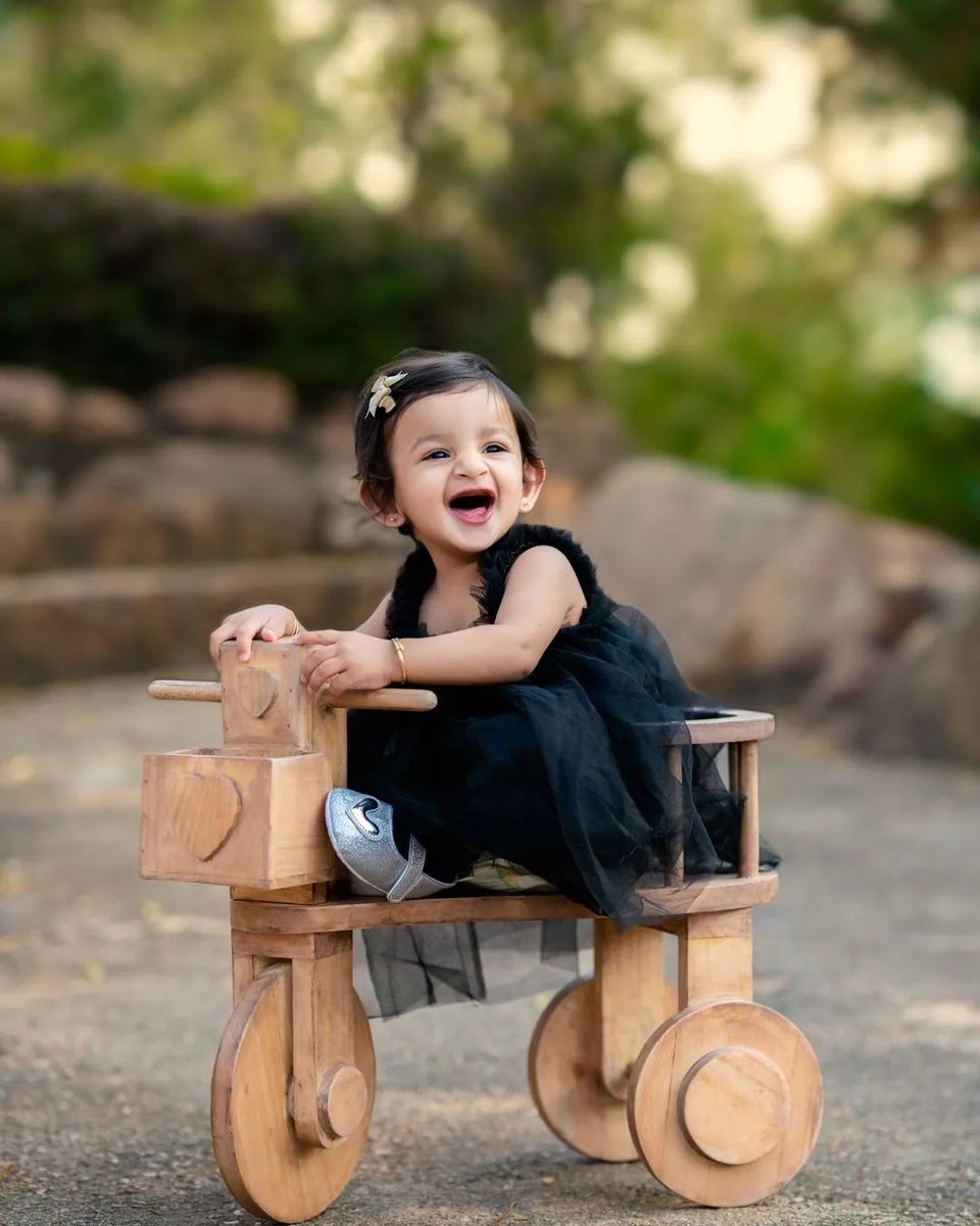 MadrasPropStore's tweet image. Why should Boys have all the fun 😀😀😀
Beautiful picture by @sandyphotography89 
Our Tricycle Prop 5999 INR in use
.
Kindly note that only darker shades of the cycle are available 
.
#propshop #propvendor #propstyling #newbornphotography #toddlerphotography #milestonephotography