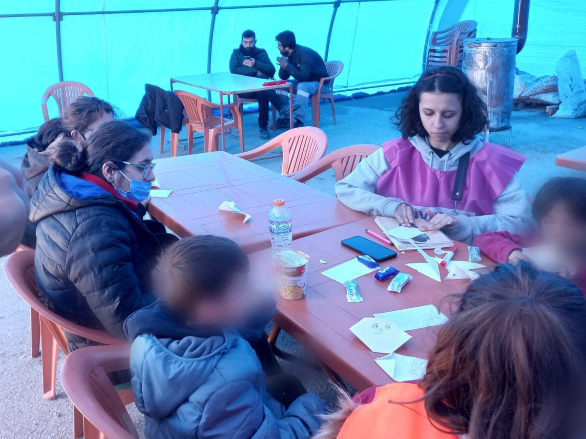 📍Malatya / Örnekköy 

Okumuş İnsan Halkın Yanındadır diyerek Malatya’da çocuklarla buluştuk ve origami etkinliği yaptık.

Senin de yapabileceğin bir şeyler var!

Gönüllü formu👇
docs.google.com/forms/d/e/1FAI… 

#OkumuşİnsanHalkınYanındadır